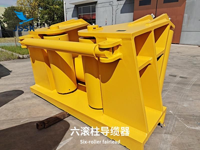 六滾柱導纜器